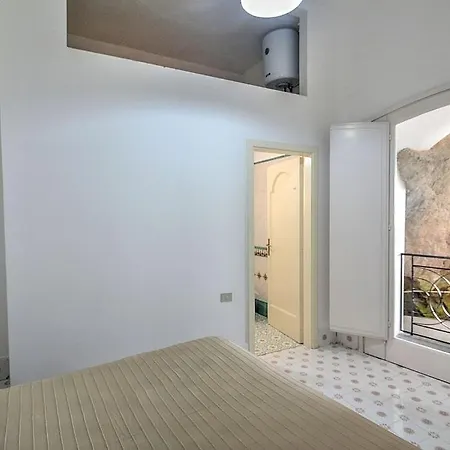 דירה Sleeps 2 Pool